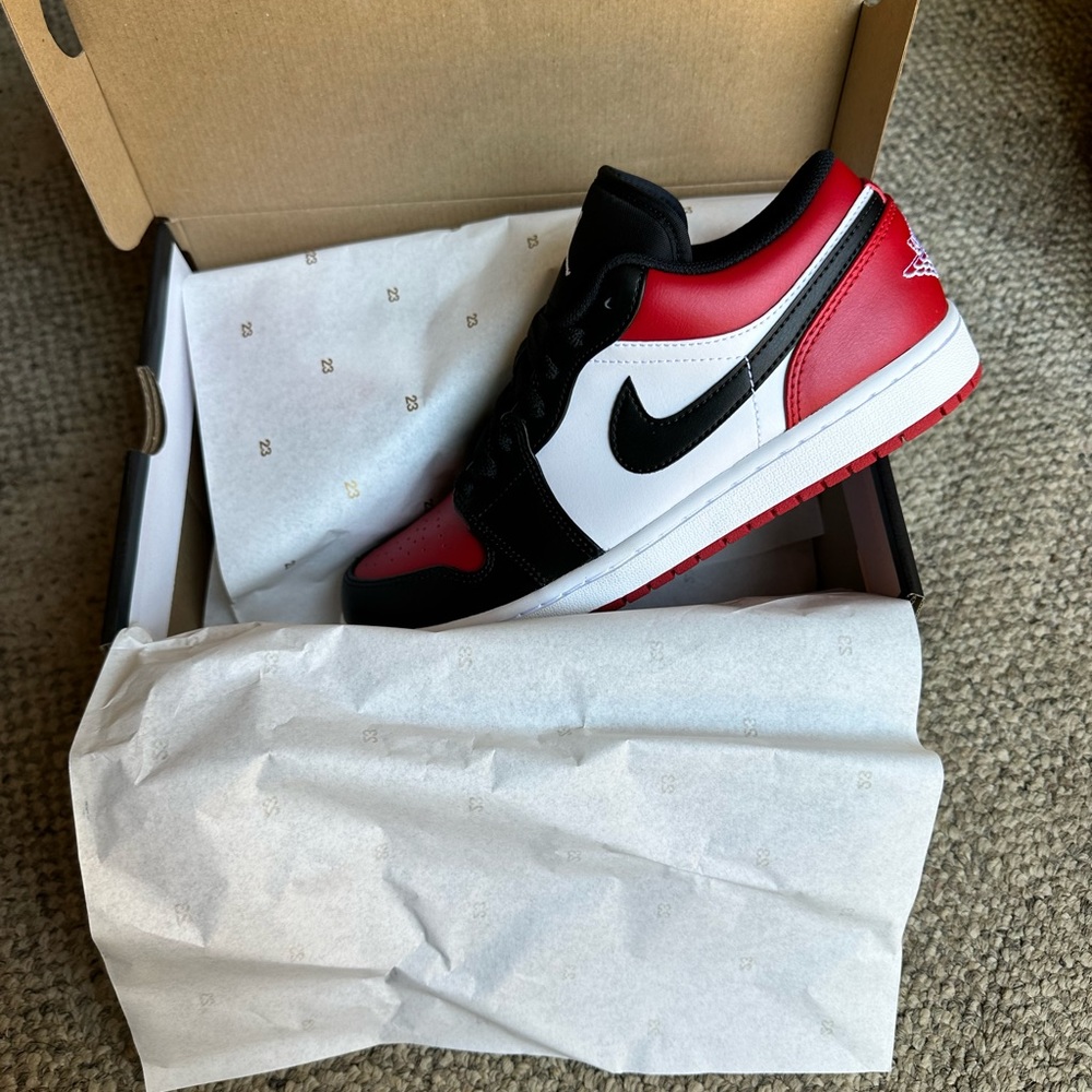 Nike Air Jordan 1 Low, gym red/white-black. Men’s 8.5, Women’s 10. NWT